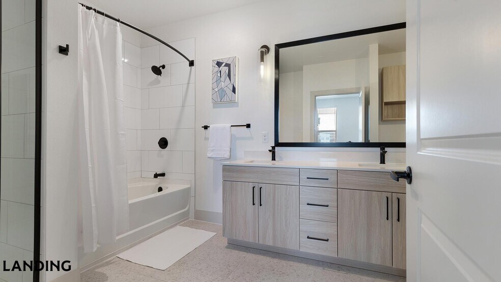 Building Photo - 18111 La Cantera Terrace