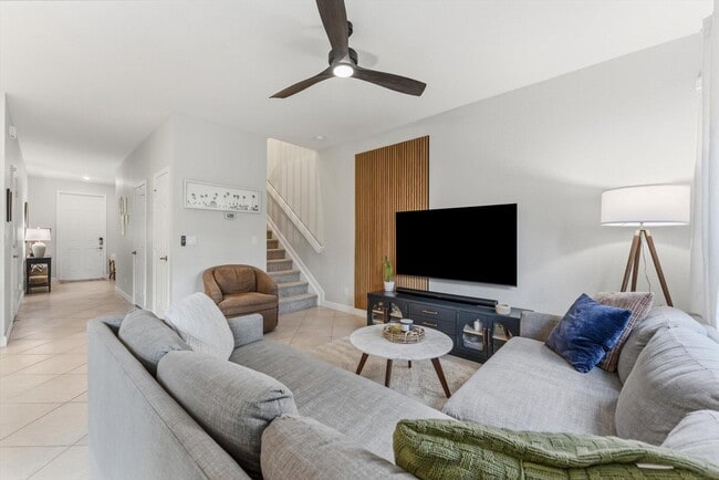 Building Photo - 4660 Silver Saw Ln