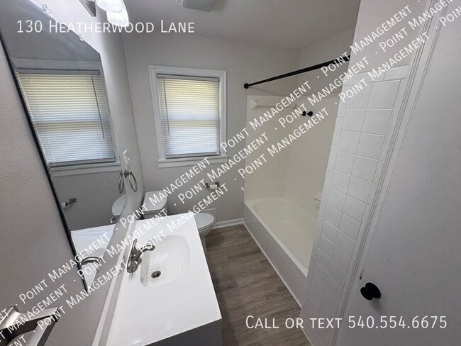 Building Photo - 130 Heatherwood Ln