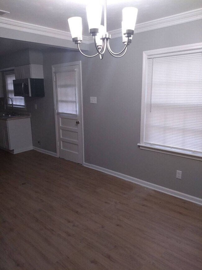 Building Photo - 3804 Joest Dr