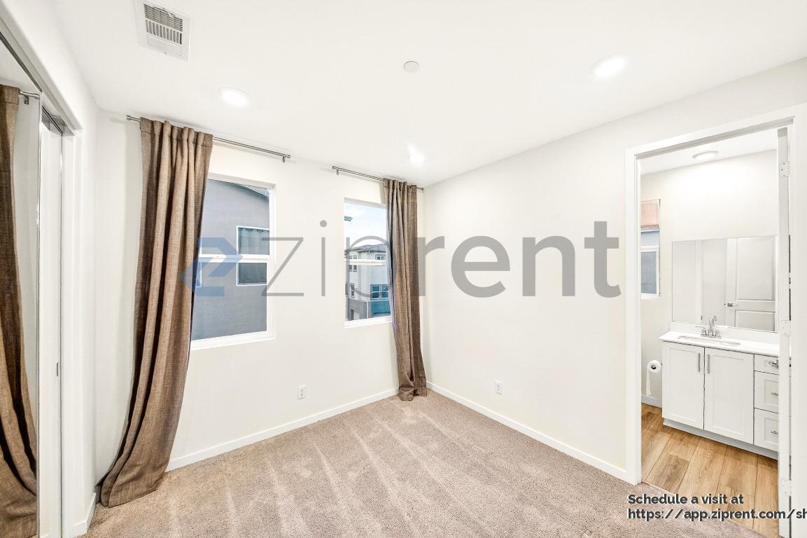 Building Photo - 27578 Manzanita Wy