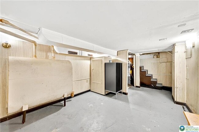 Building Photo - 521 N Lumber St
