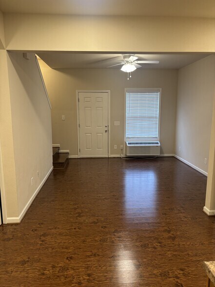 Living Room - 136 E Center Town Dr