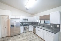 Building Photo - 9315 E Dallas St