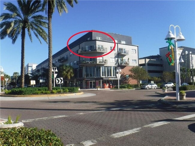 Corner Unit Balcony - 1010 Central Ave