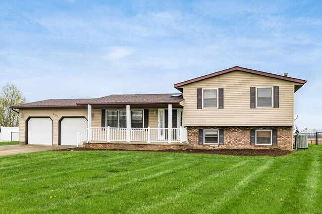 Building Photo - 7450 Richardson Rd