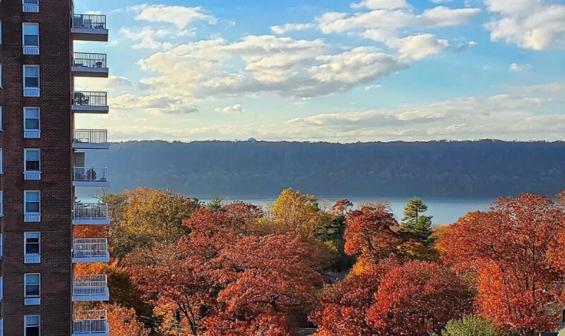 Building Photo - 600 W 246th St