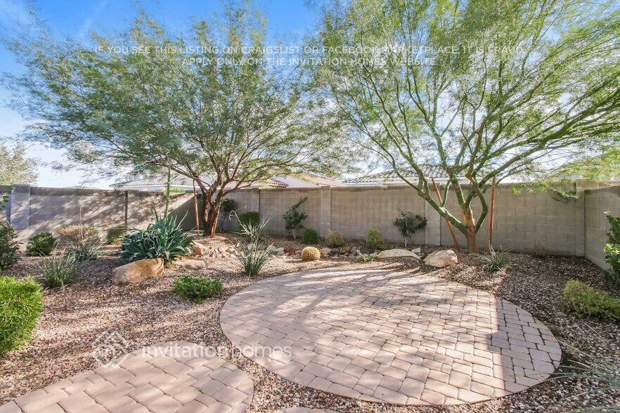 Building Photo - 36419 W San Ildefanso Ave