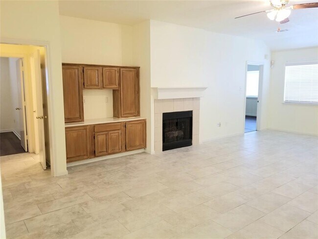 Building Photo - 19330 Larissa Dr