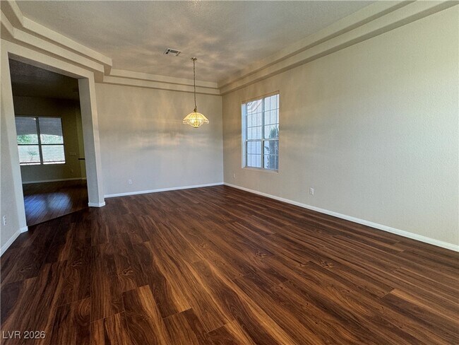 Building Photo - 8625 Desert Bird Dr