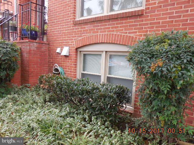 Building Photo - 1413 Oronoco St