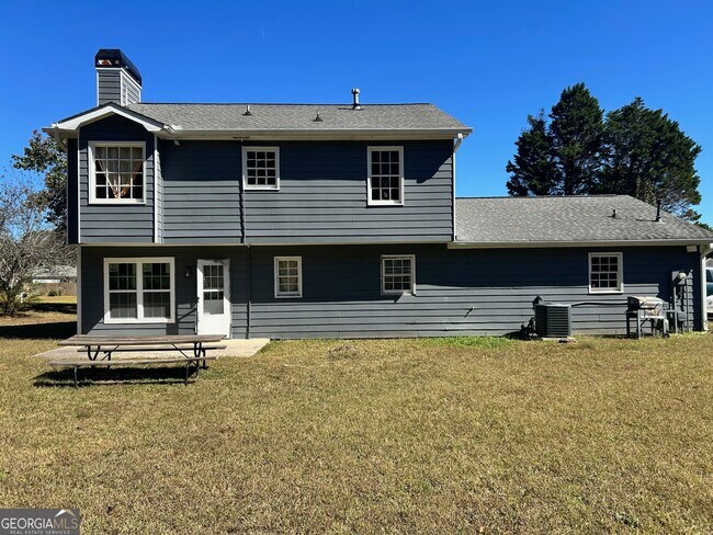 Building Photo - 15 Oak Hill Ct