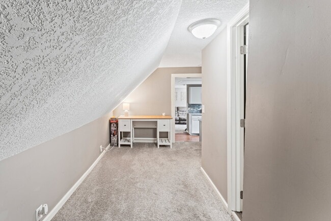 Building Photo - Furnished, short-term rental just blocks from KU Med available now!