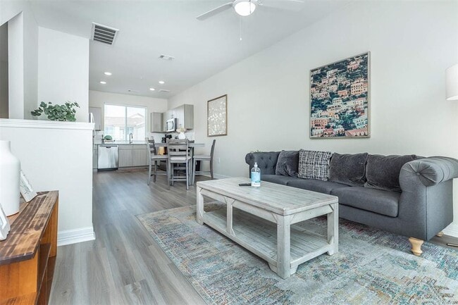 Building Photo - 1201 W Whitestone Blvd