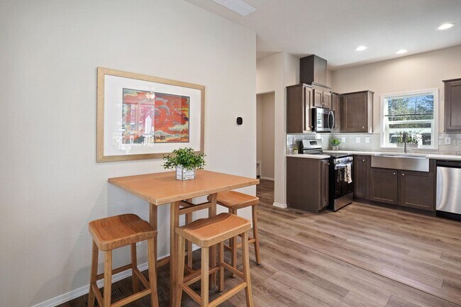 Building Photo - 3 Bed 2 Bath Brand New - Single level