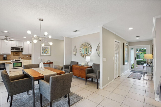 Building Photo - 10 Sailfish Ln