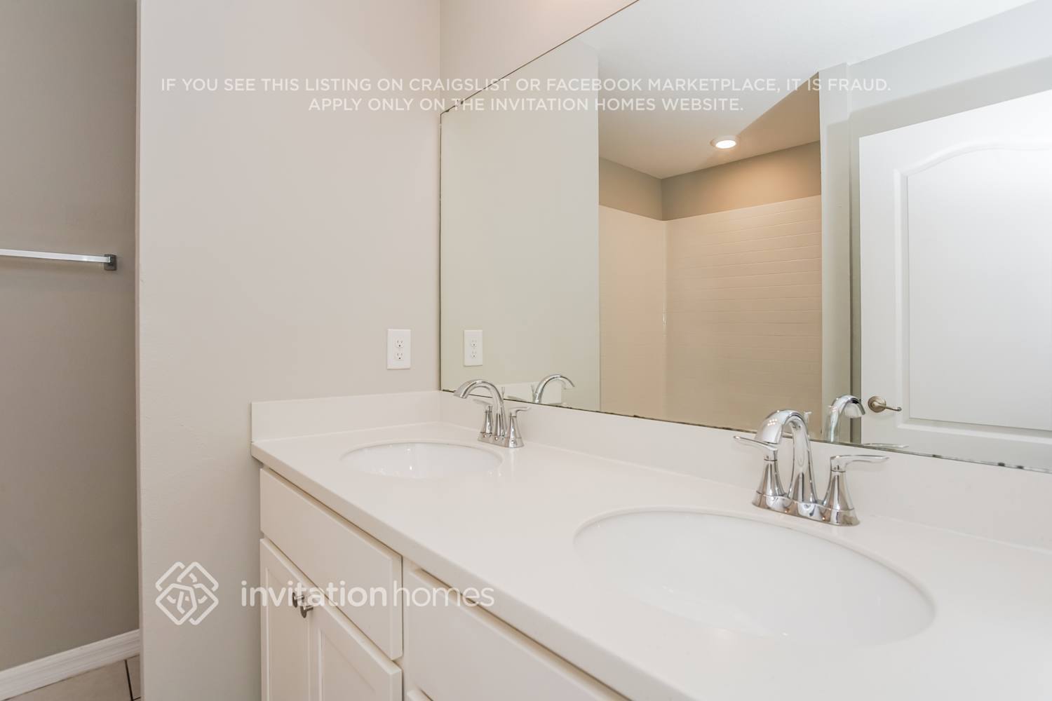 Building Photo - 4718 Birdsong Dr