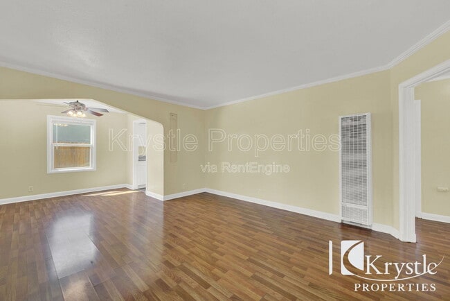 Building Photo - 579 Cedar St