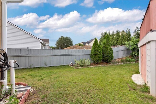 Building Photo - 493 Pebble Chase Ln