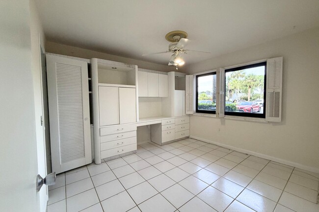 Building Photo - 4266 Deste Ct