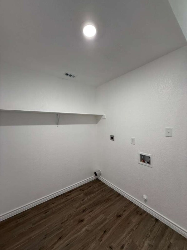 Building Photo - 8750 Shallow Ridge Dr