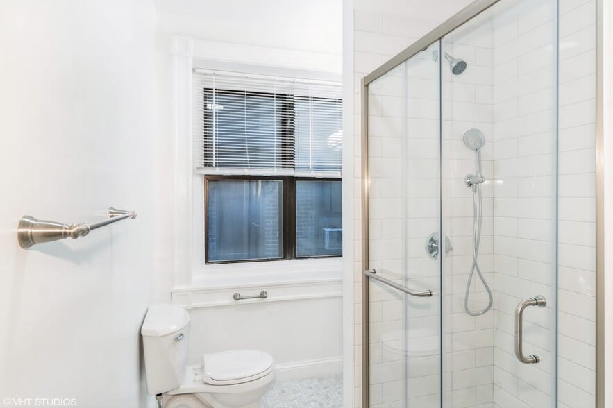 Building Photo - 75 Westland Ave