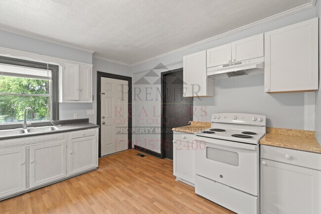 Building Photo - 1527 11th Ave