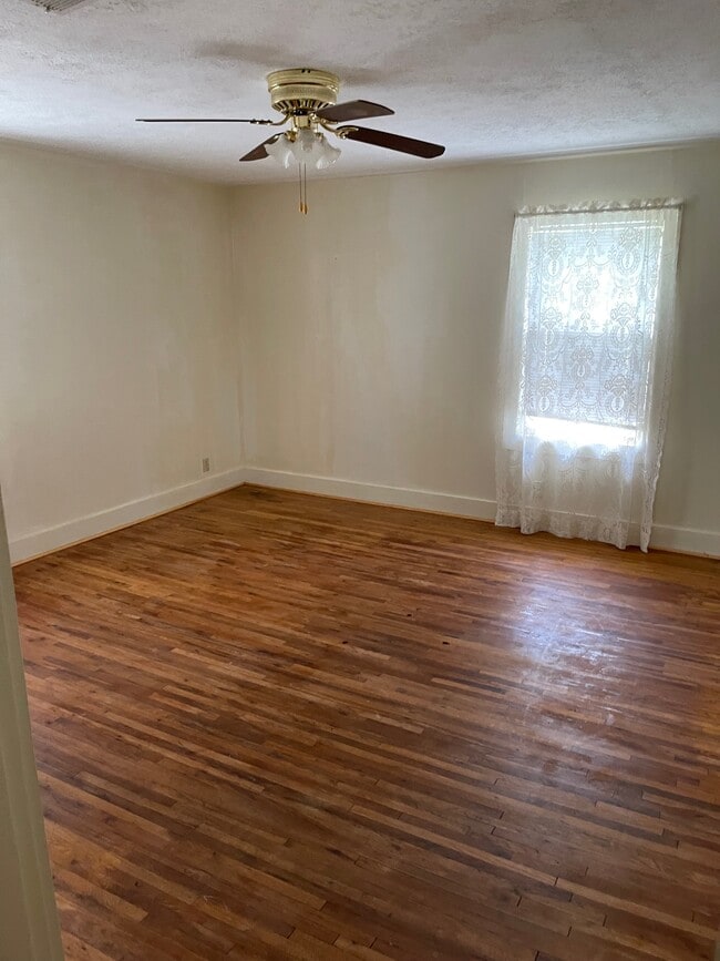 Building Photo - 141 Old Highway 45