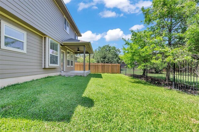 Building Photo - 8609 Rock Pigeon Dr
