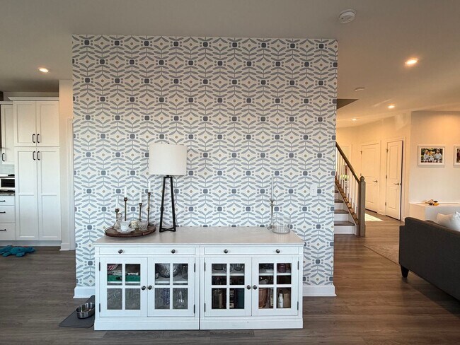 Building Photo - 1078 Delphi Ln