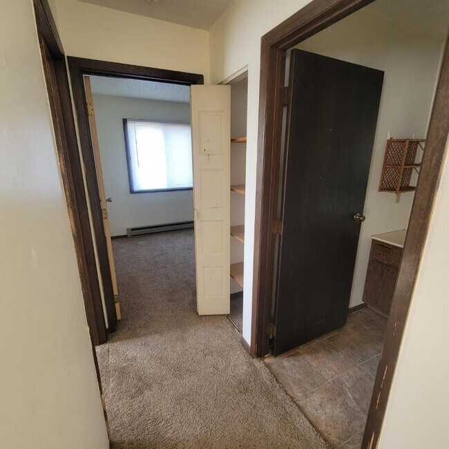 Building Photo - 506 Jefferson St