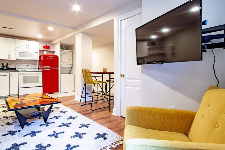 Building Photo - 1223 Fairmont St NW