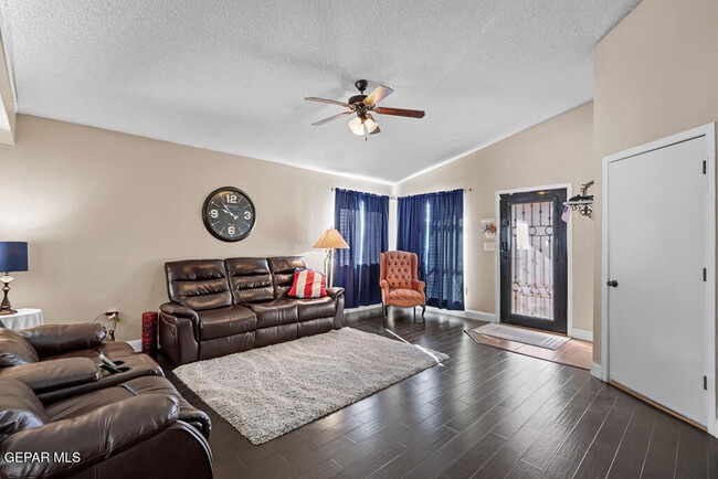 Building Photo - 14413 Desert Sage Dr