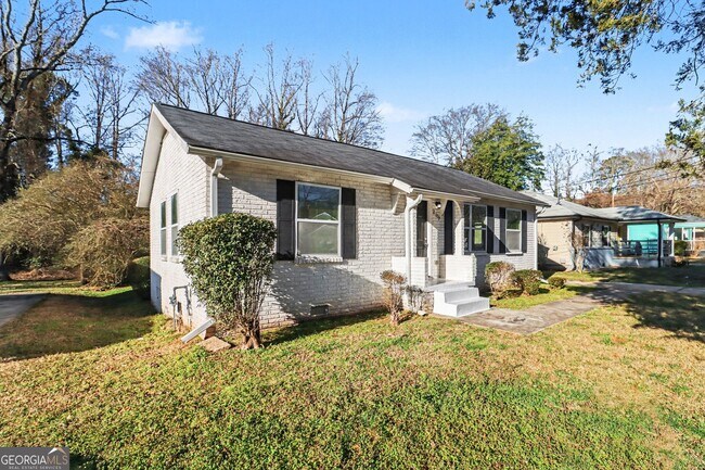 Building Photo - 2117 Blayton Ln SE