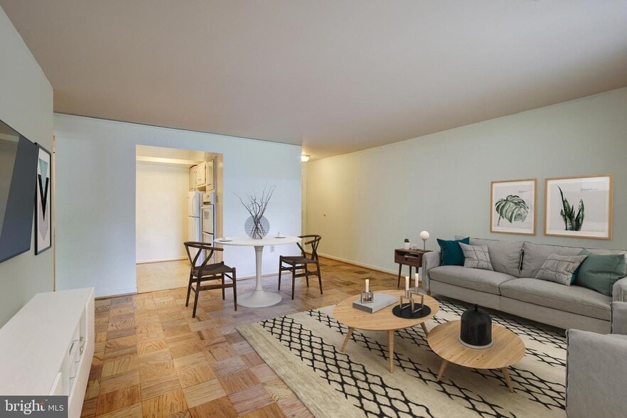 Living room - 10200 Rockville Pike