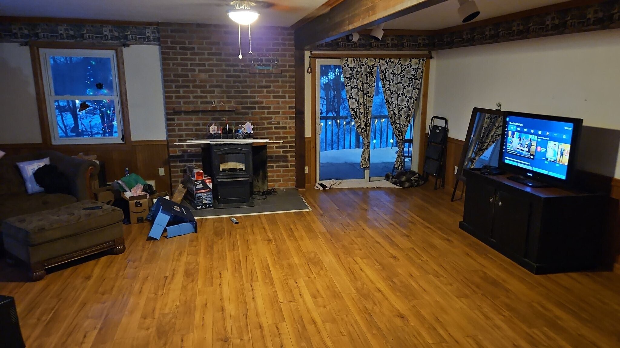 Building Photo - 211 friemann Ln