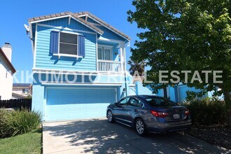 Building Photo - 1 bedroom, 1 bath in West Sacramento