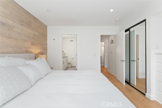 Building Photo - 607 Hilvanar