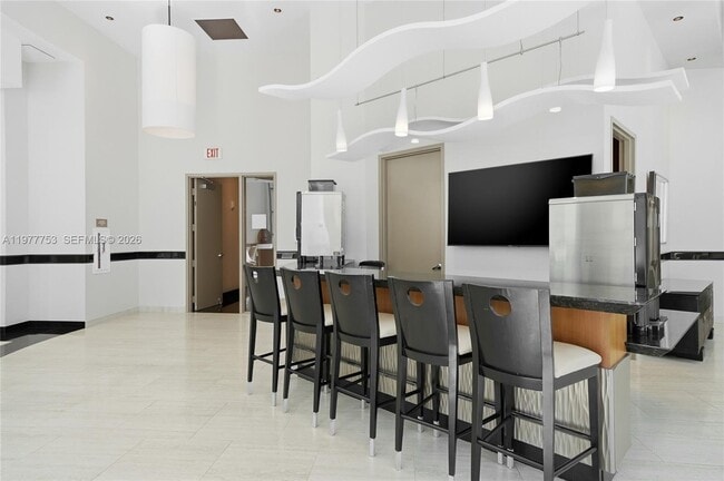 Building Photo - 3101 S Ocean Dr