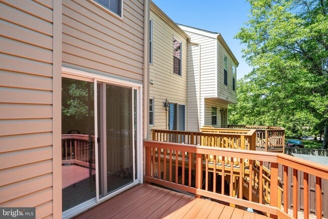 Building Photo - 6105 Jenlar Dr