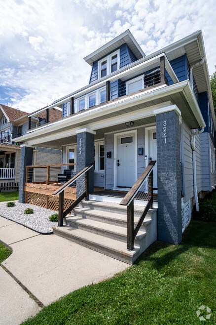 Building Photo - 3263 S Kinnickinnic Ave