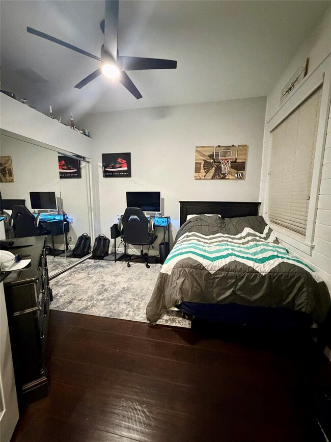 Building Photo - 12200 NW 77th Manor