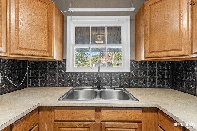 Building Photo - 4337 Faith Rd