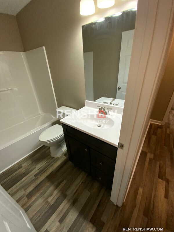 Building Photo - 477 Dana St