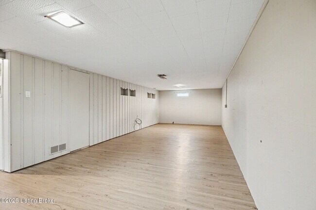 Building Photo - 3026 Klonway Dr