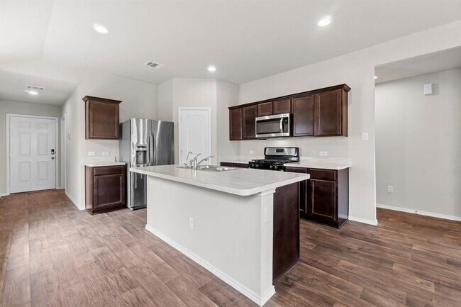 Building Photo - 14409 Sugar Pines Dr