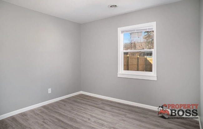 Building Photo - 4216 W 19th Plaza