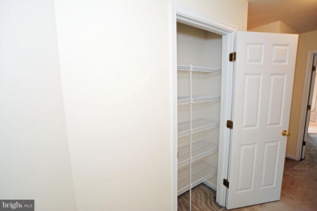 Building Photo - 2303 Huntington Station Ct