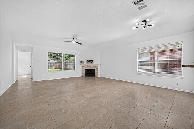 Building Photo - 3118 Aylesworth Ct