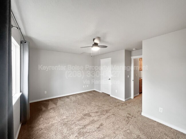 Building Photo - 345 E Kite Dr